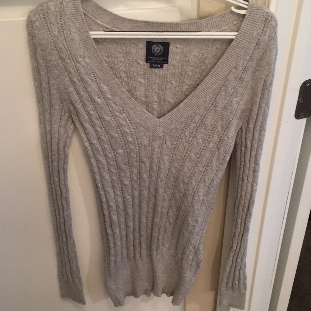 American Eagle sweater 🌼3 for $20🌼